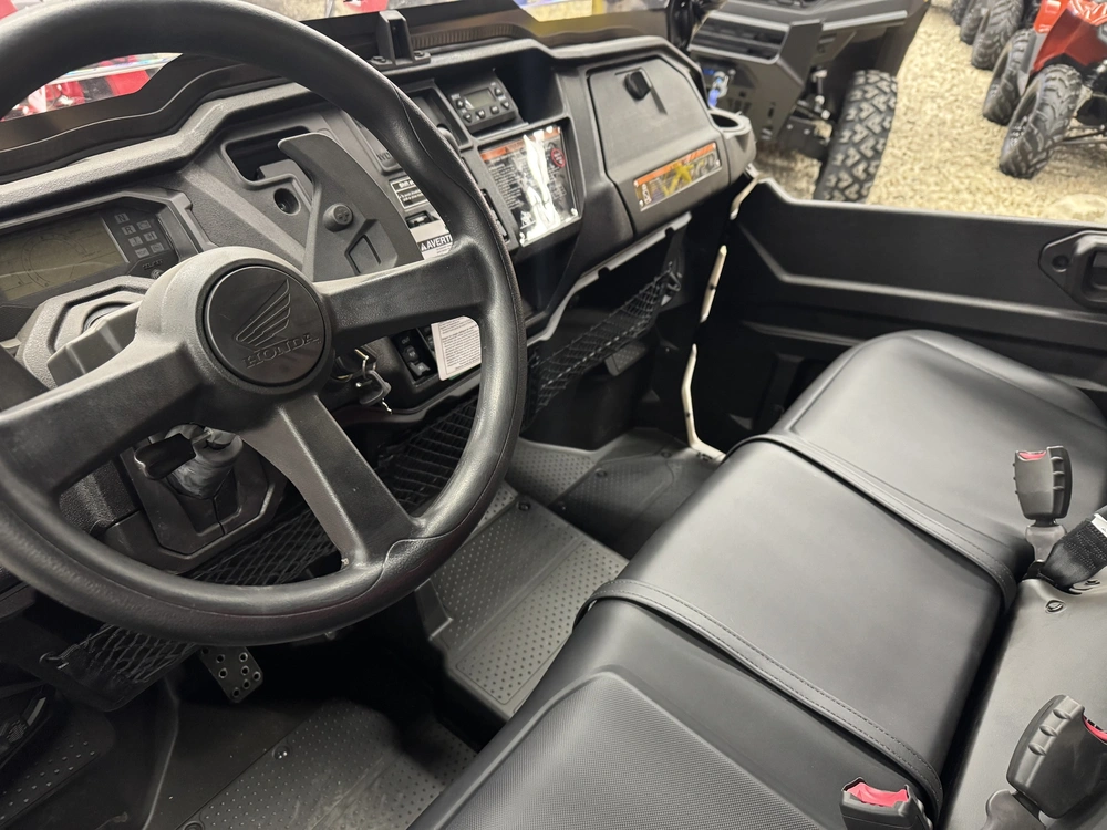 2025 Honda Pioneer 1000-5p Trail Special Edition alt