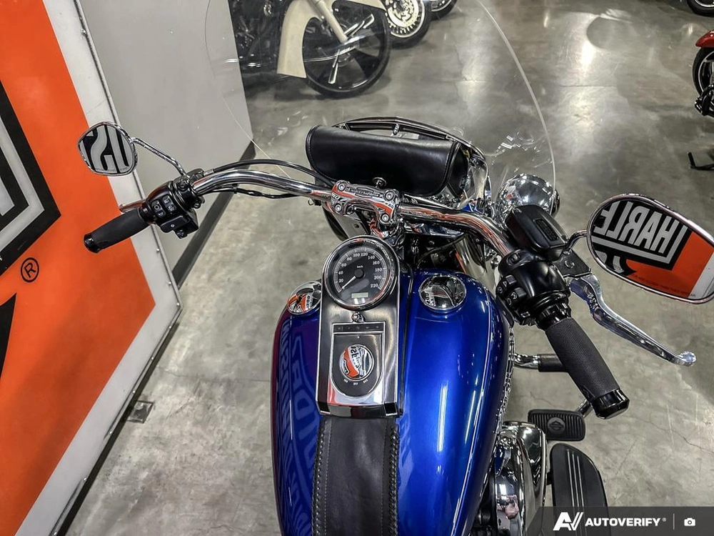 2016 Harley-davidson Deluxe alt