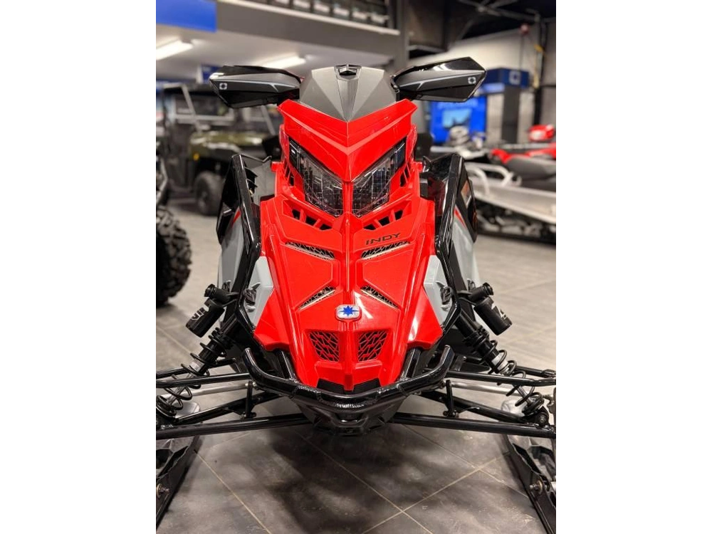Polaris Prostar S4 Indy Adventure 137 2025 alt