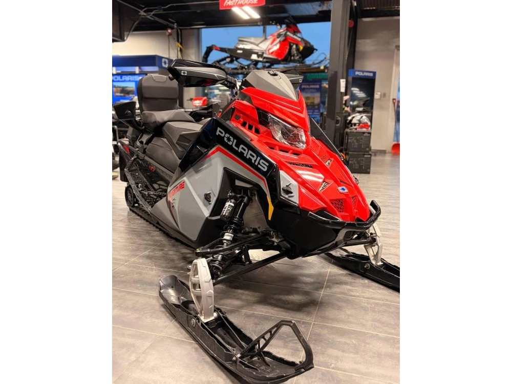 Polaris Prostar S4 Indy Adventure 137 2025 alt