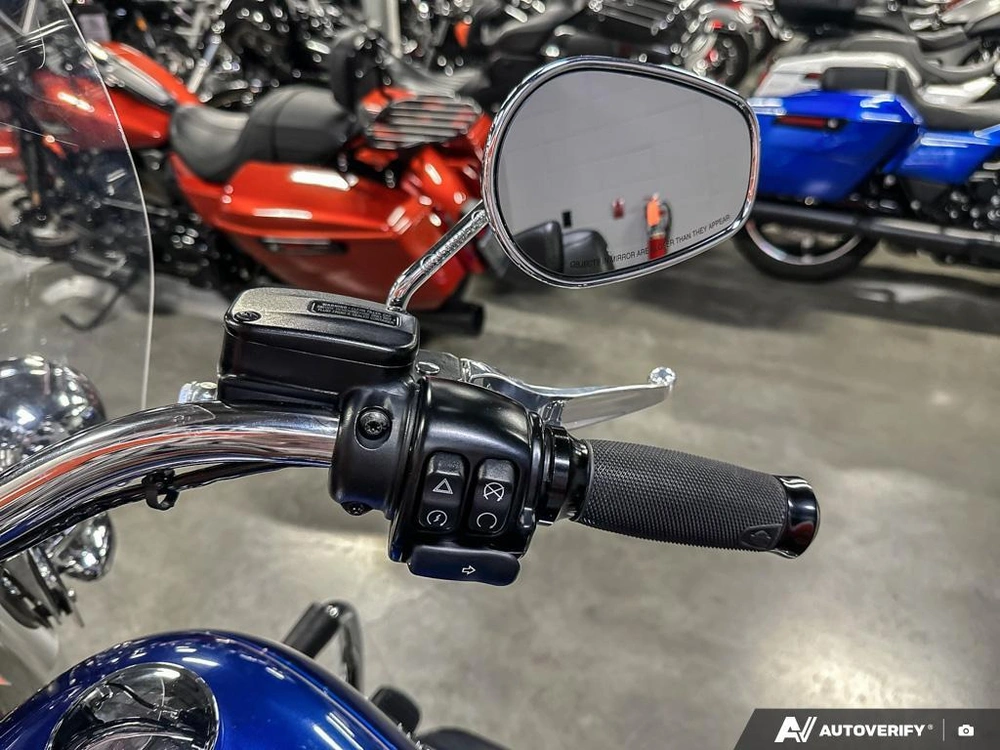 2016 Harley-davidson Deluxe alt