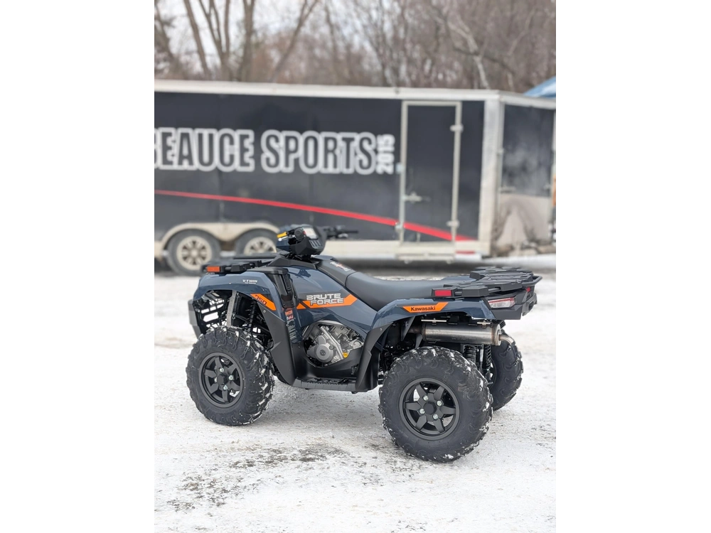 Kawasaki Brute Force 750 Eps 2026 | Kvf 750 ⚡ Le Vtt Japonais Le Plus Rapide Sur Le Marché ⚡ 2026 alt