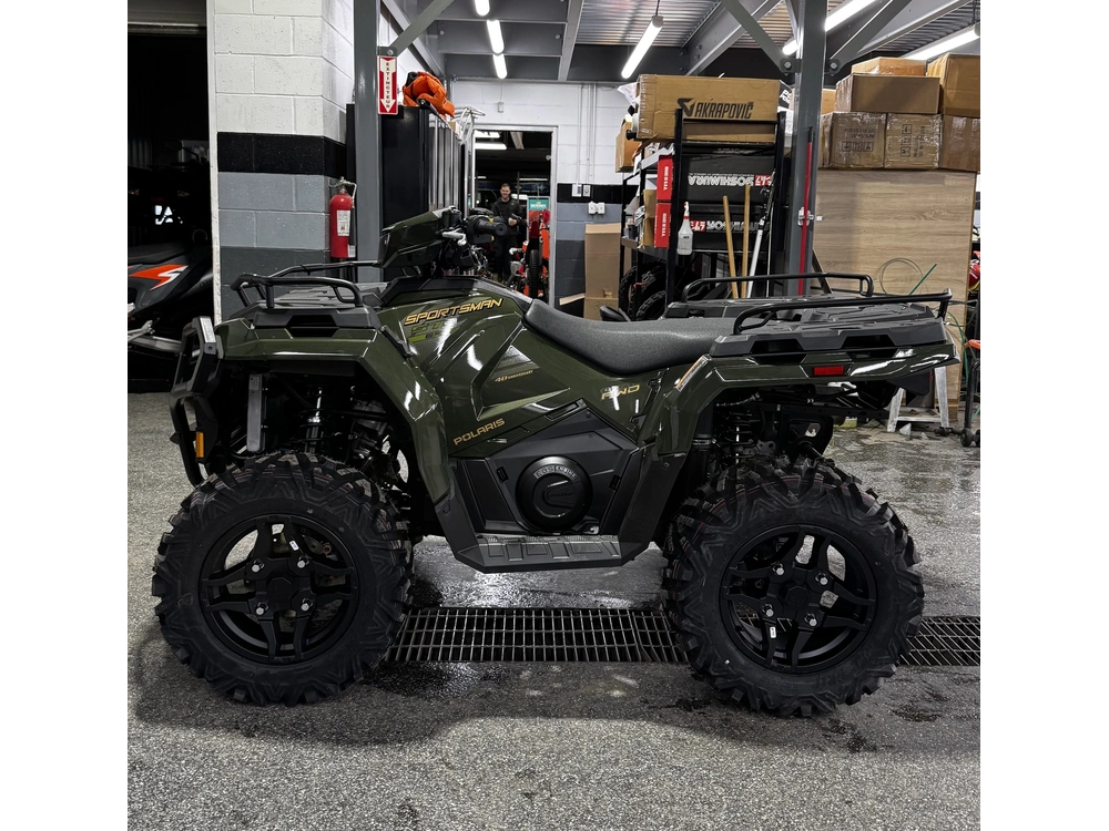 Polaris 570 Premium 40e 2026 alt