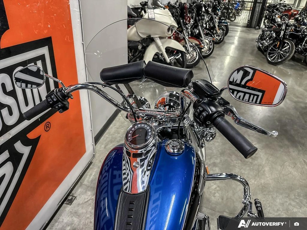 2022 Harley-davidson Flhcs