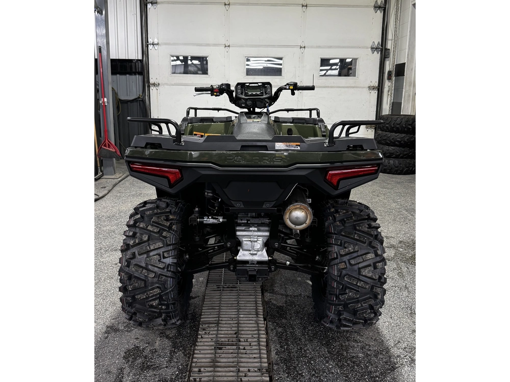 Polaris 570 Premium 40e 2026 alt