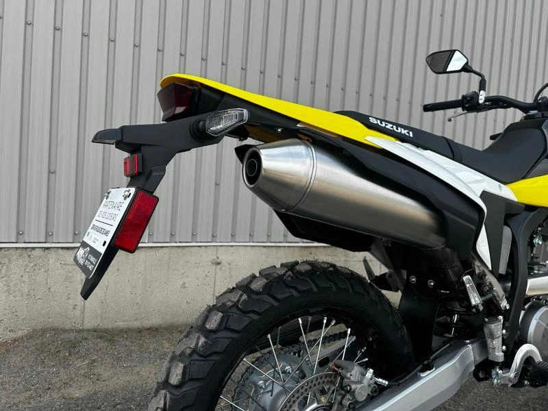 2025 Suzuki Dr-z4s alt