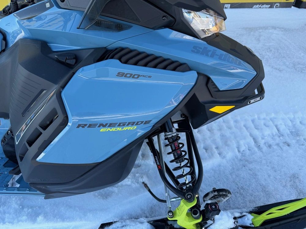 Ski-doo Renegade Enduro 900 Ace 2022 alt