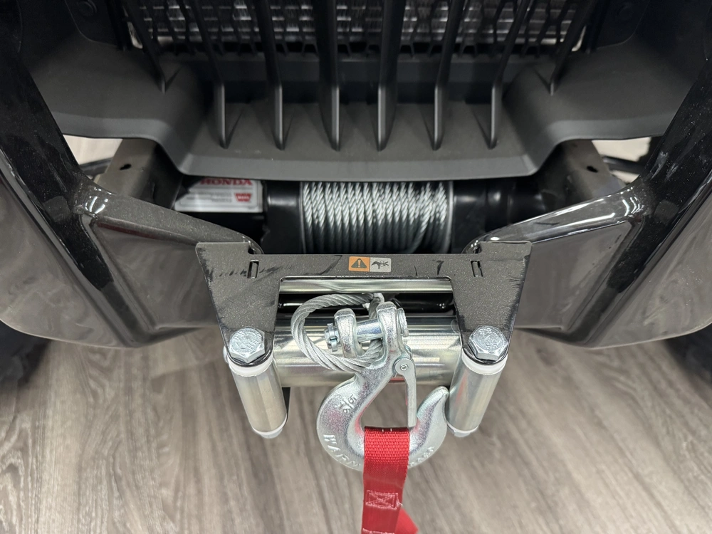 2025 Honda Pioneer 1000-5p Trail Special Edition alt