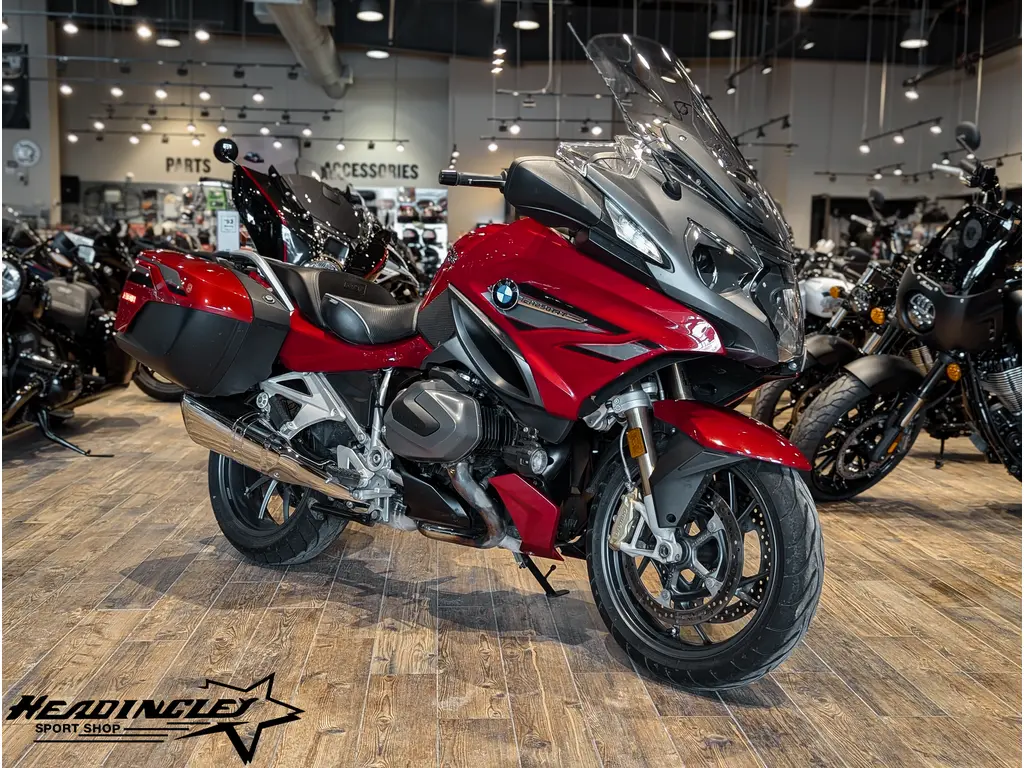 2019 BMW R 1250 RT // Mars Red Metallic/Slate Metallic Matte