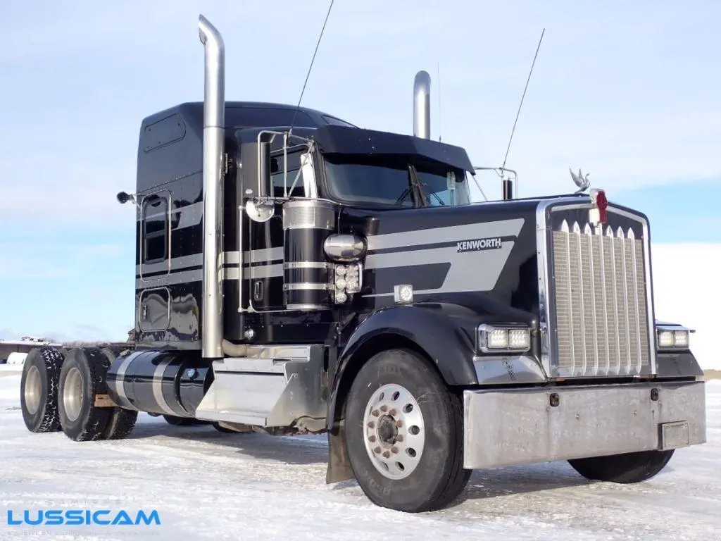 2021 Kenworth W900