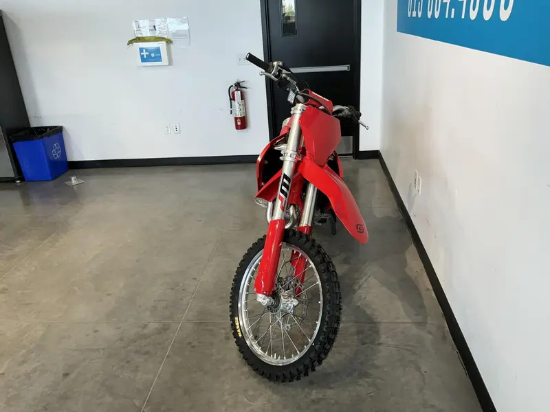 2025 GASGAS MC 450F thumbnail 3