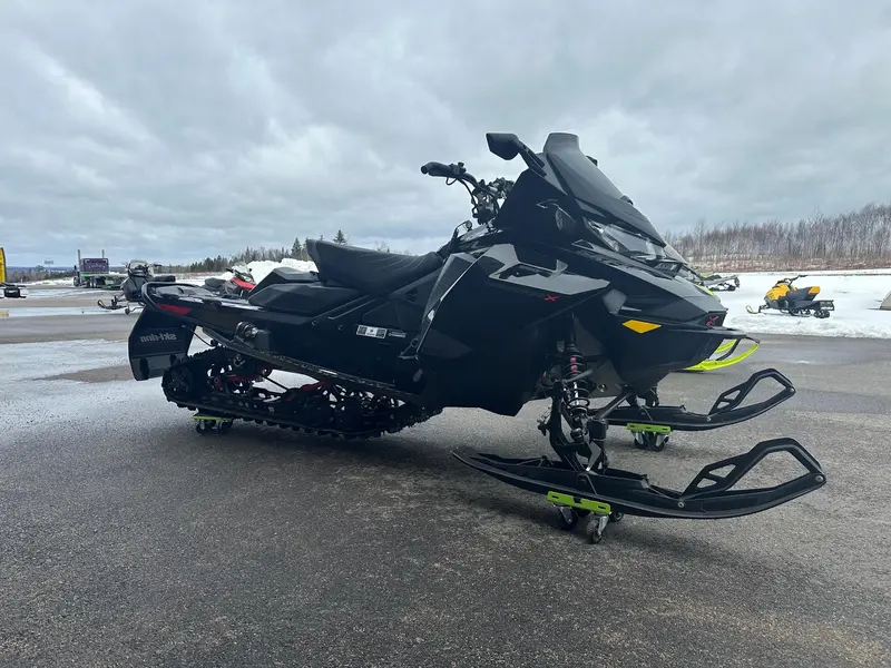 2021 Ski-Doo RENEGADE X 850 ETEC