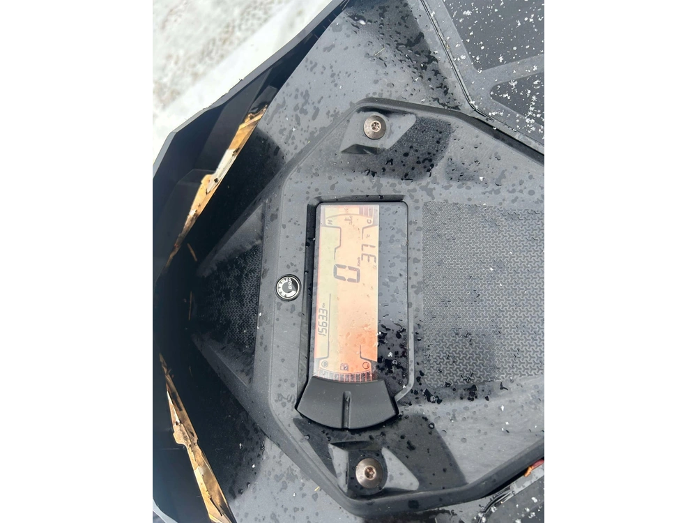 2021 Ski-doo Summit X 850 Turbo alt