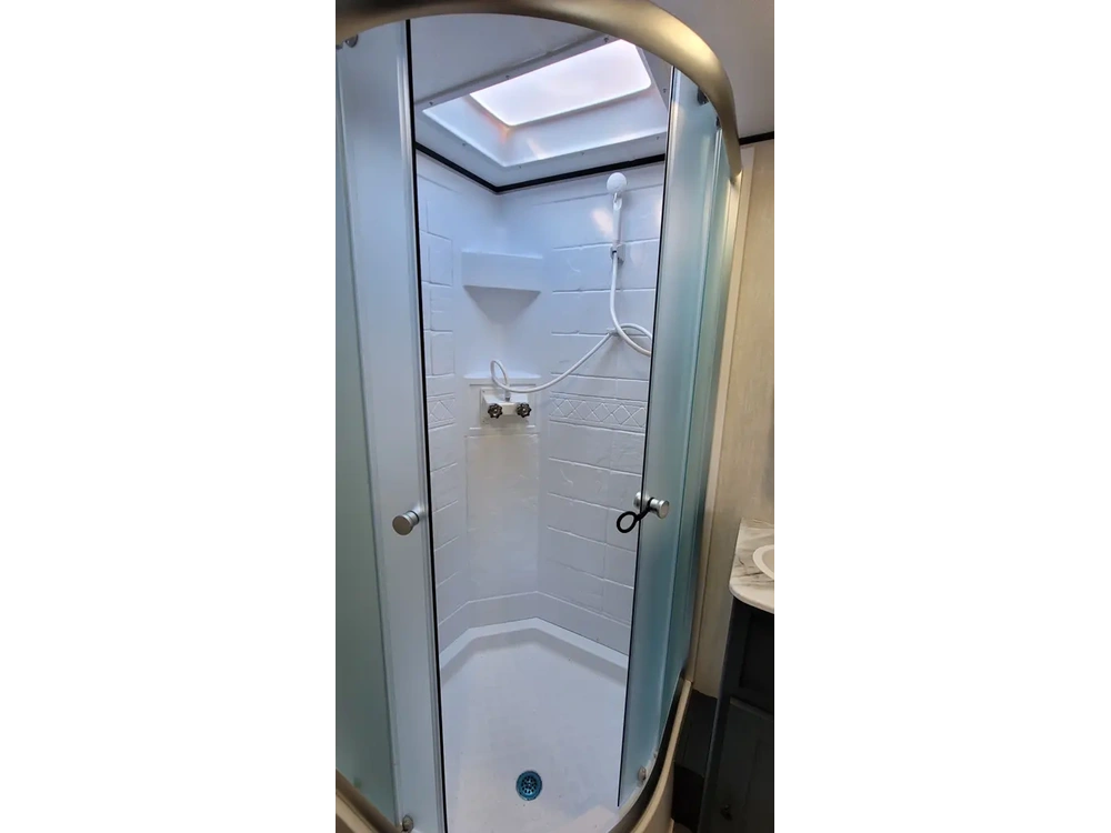 Apex 242barv 2025 alt