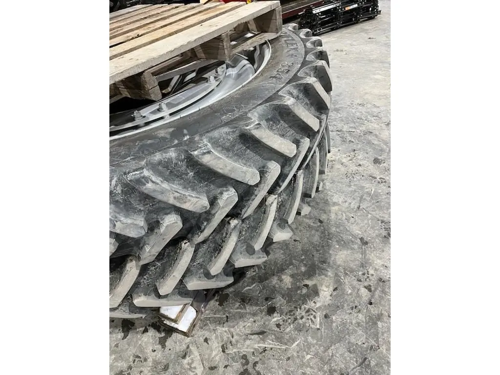 2024 Case IH 320/85R38 320/90R54