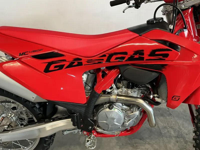 2025 GASGAS MC 450F thumbnail 6