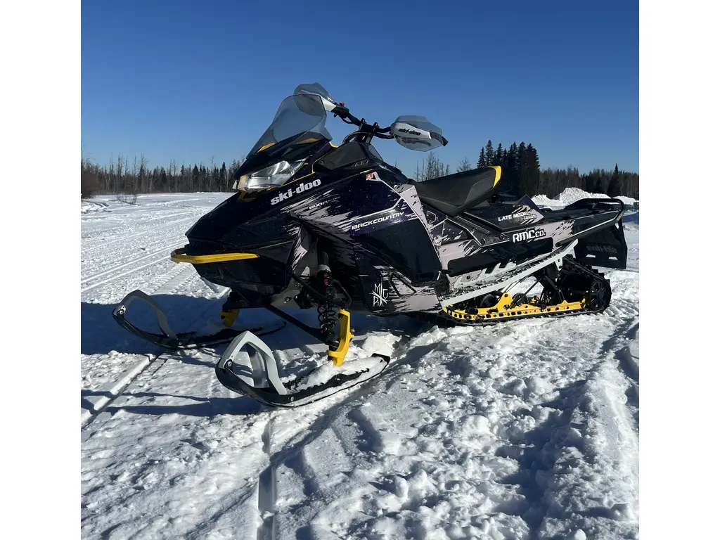 2023 BRP Backcountry 600