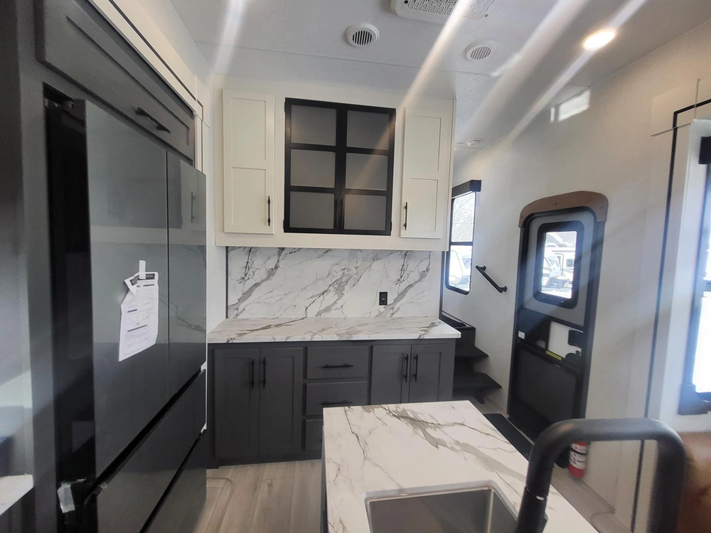 Kz-rv Sportster X 3915x 2025 alt