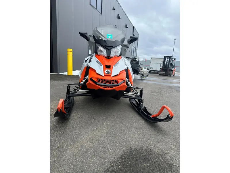 2015 Ski-Doo RENEGADE ADRENALINE 900 ACE