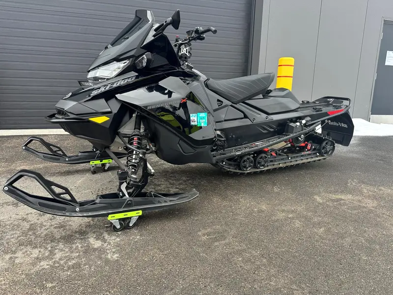 2021 Ski-Doo RENEGADE X 850 ETEC