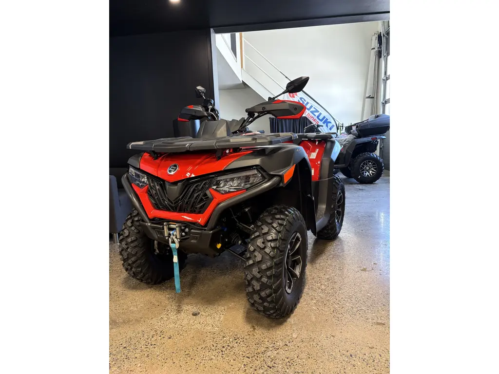 CFMOTO CForce 600 EPS  2024