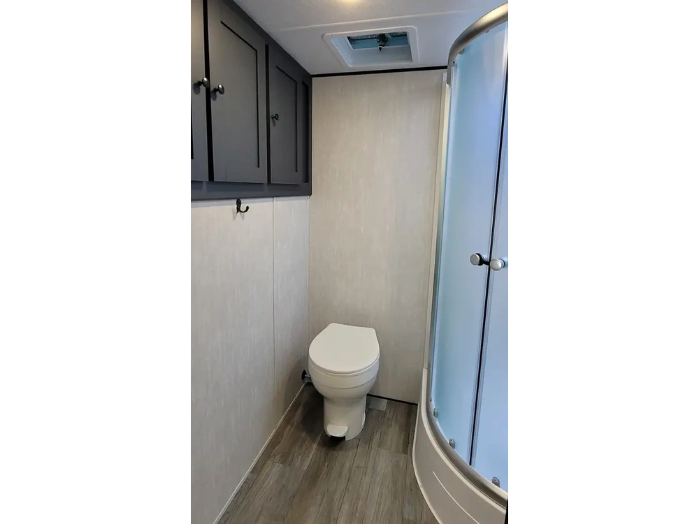 Apex 242barv 2025 alt