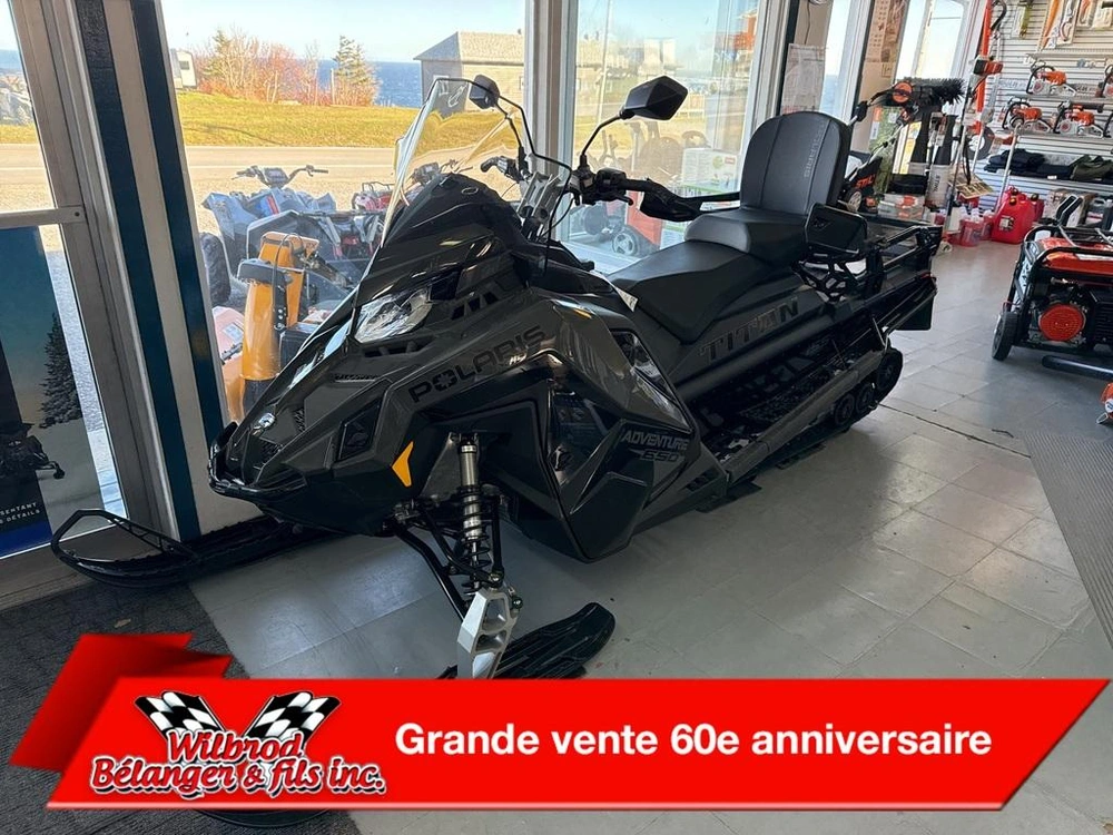 Polaris Titan 650 2025 alt