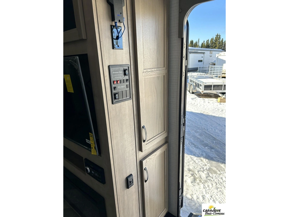 Palomino Solaire 258rbss 2023 alt