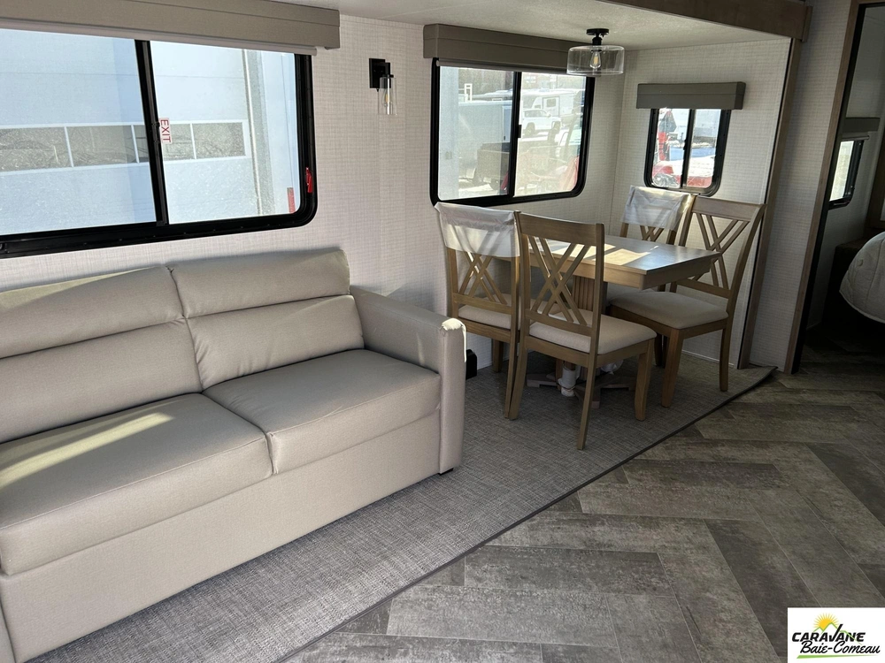 Palomino Solaire 258rbss 2023 alt