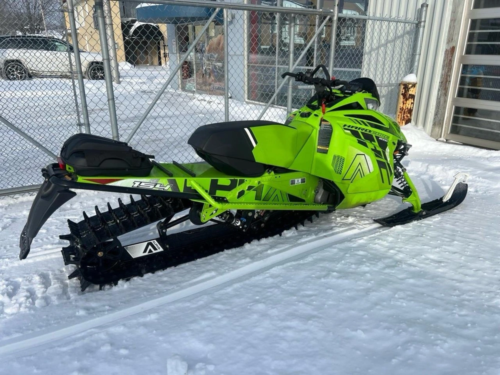 2022 Arctic Cat M8000 Hardcore alt