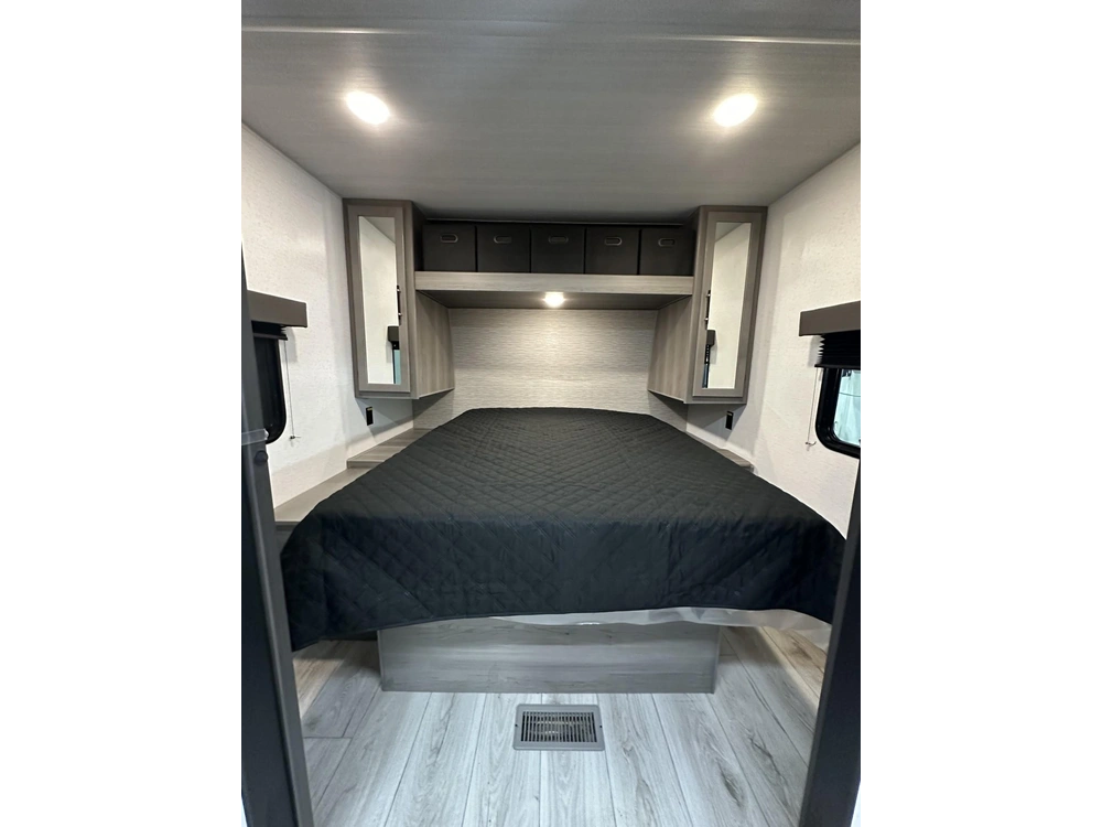 2025 Hideout 26patio alt