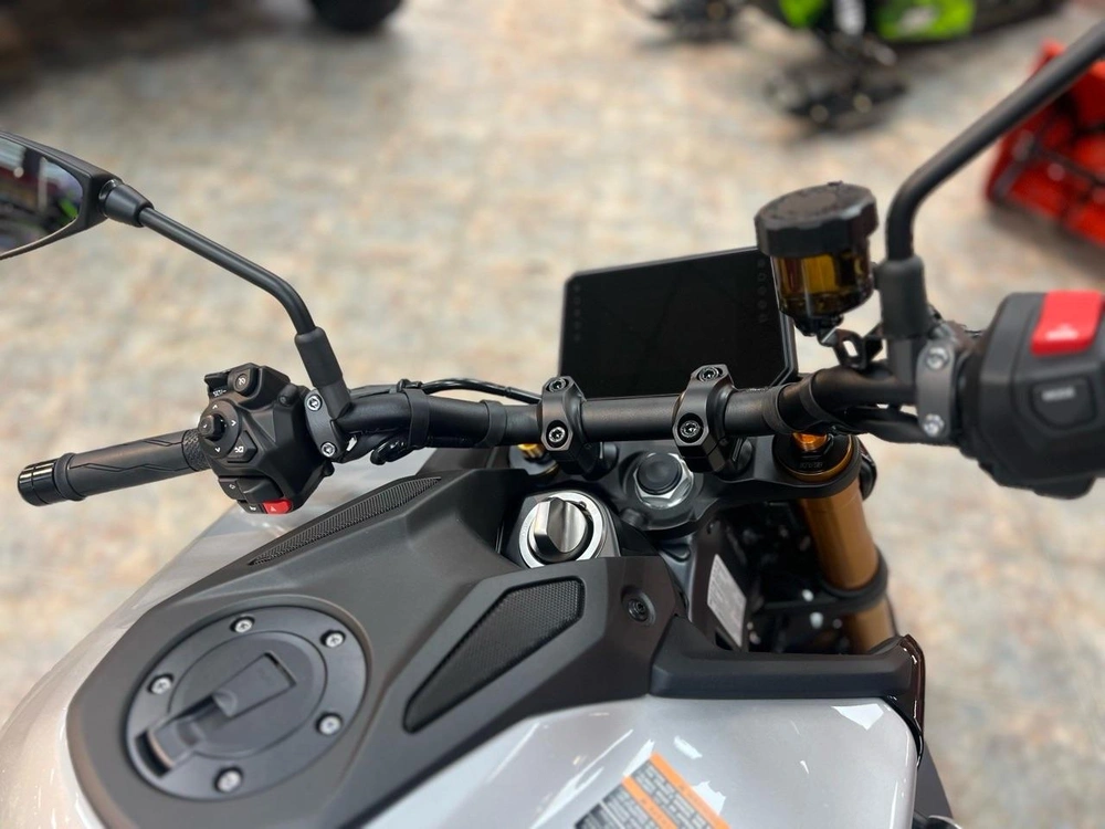 Yamaha Mt-09 Sp 2025 alt