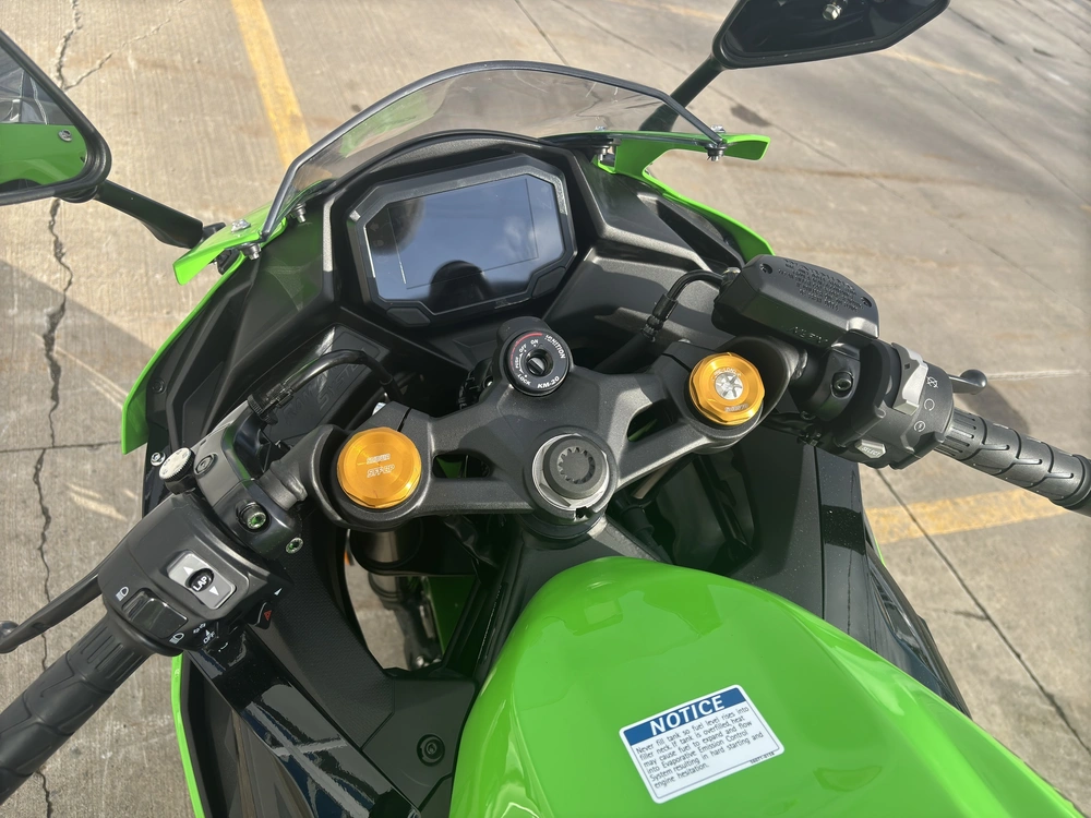 Kawasaki Ninja Zx-4rr Krt 2025 alt