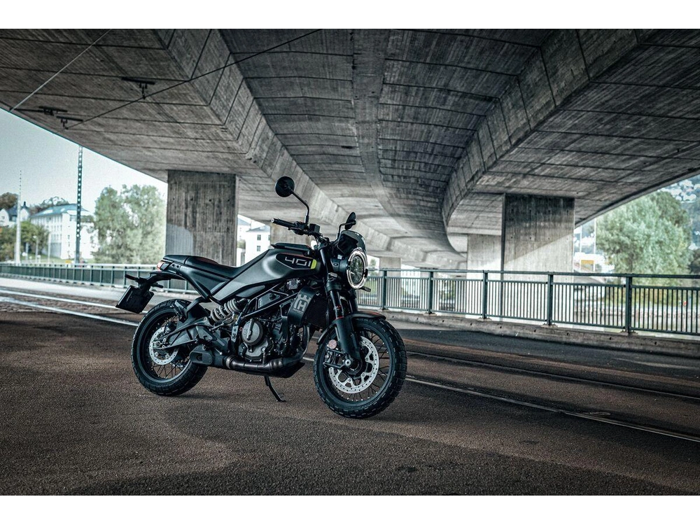 Husqvarna Svartpilen 401 2024 alt