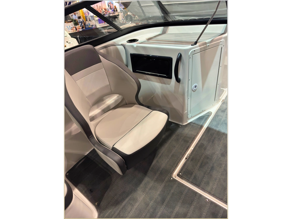 2025 Yamaha Sx190 + $1500 Watersports Package Included!! $4,000 Rebate Included + 3.99% Financing alt