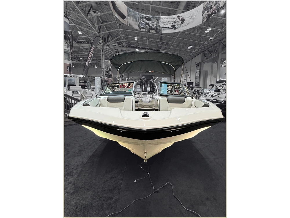 2025 Yamaha Sx190 + $1500 Watersports Package Included!! $4,000 Rebate Included + 3.99% Financing alt