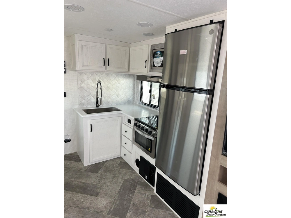 Palomino Solaire 258rbss 2023 alt