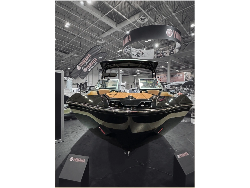 2025 Yamaha 255xd + $2,500 Water Package! 3.99% Financing & No Luxury Tax* alt