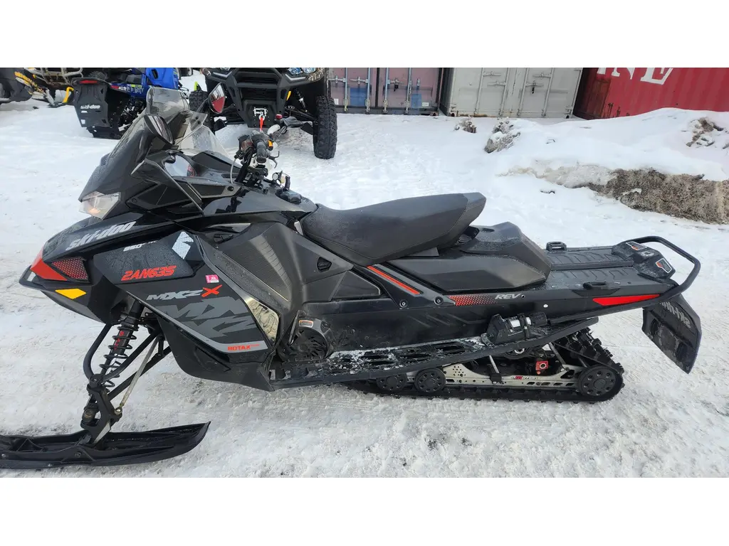 2017 Ski-Doo 2017 MXZ X 850