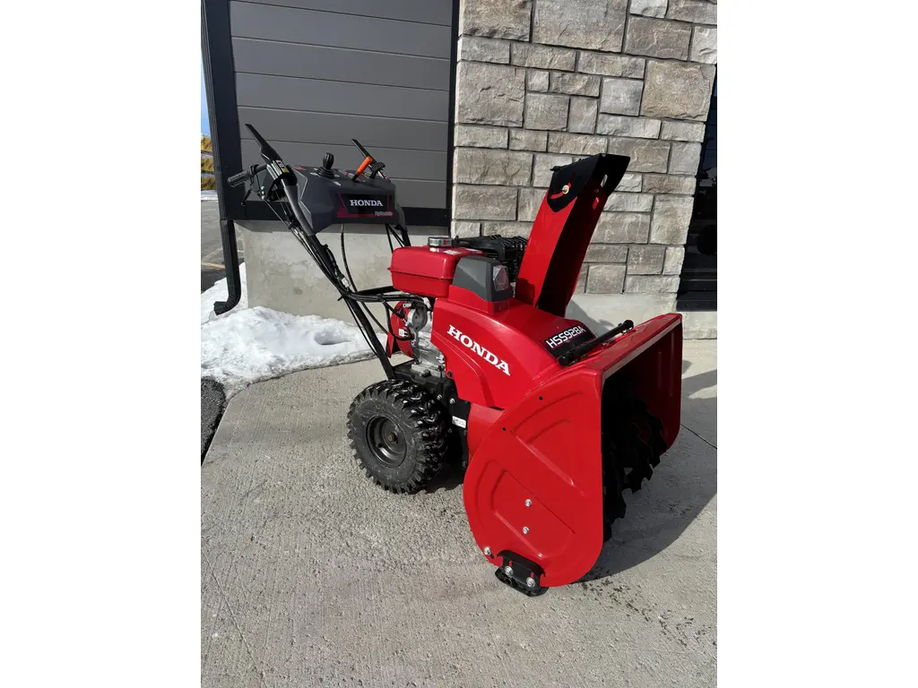 Honda HSS928CW Snowblower  2025
