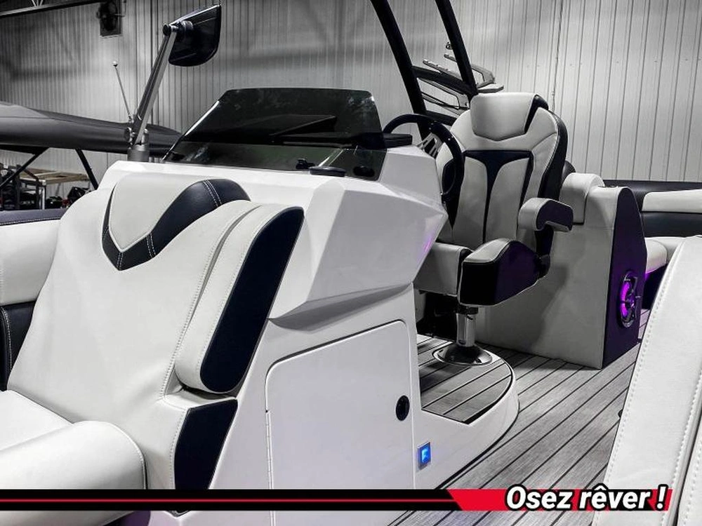 Montara Ponton Bateau Surf-boss 25 2.0 Démonstrateur 2023 alt