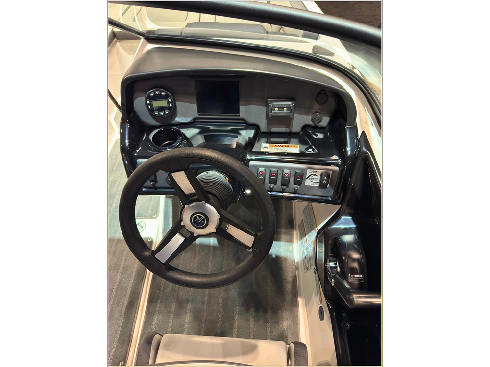 2025 Yamaha Sx190 + $1500 Watersports Package Included!! $4,000 Rebate Included + 3.99% Financing alt