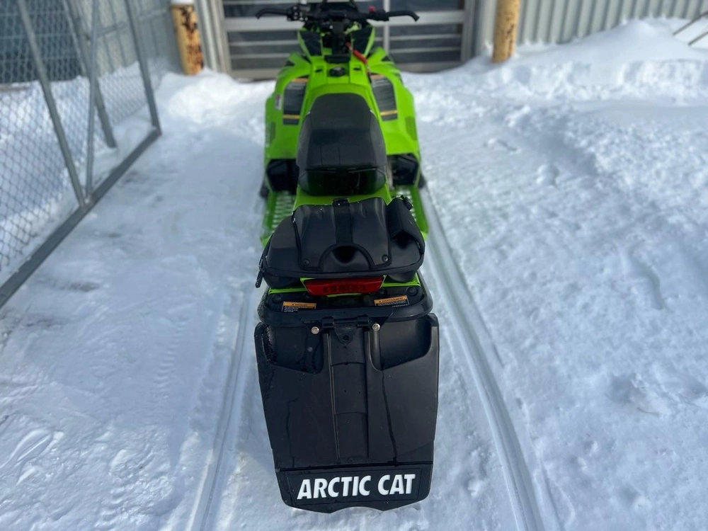 2022 Arctic Cat M8000 Hardcore alt