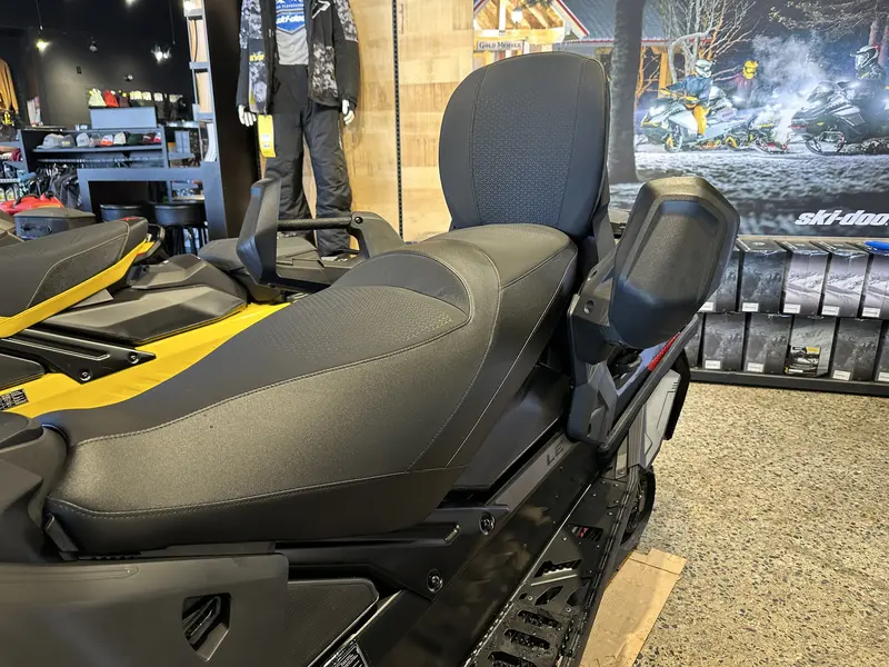 2025 Ski-Doo GT LE 900 Turbo R