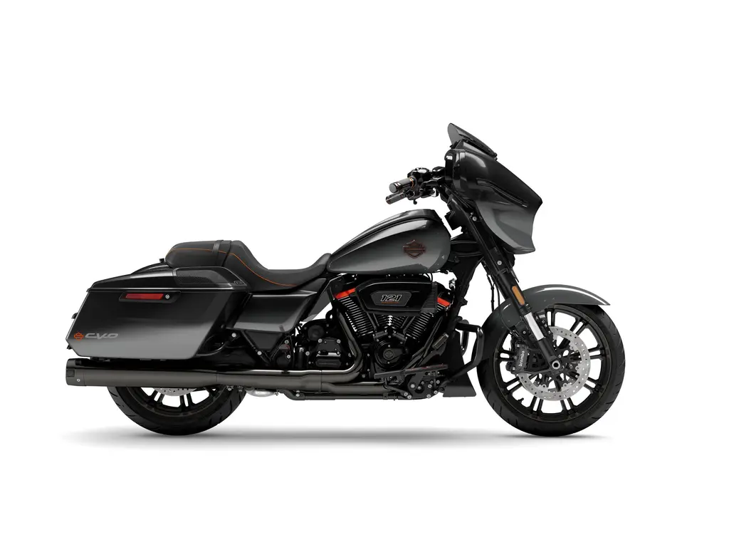 2025 Harley-Davidson CVO Street Glide - FLHXSE