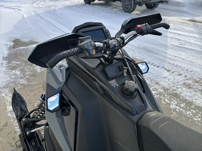 2021 Polaris 850 INDY VR1 129
