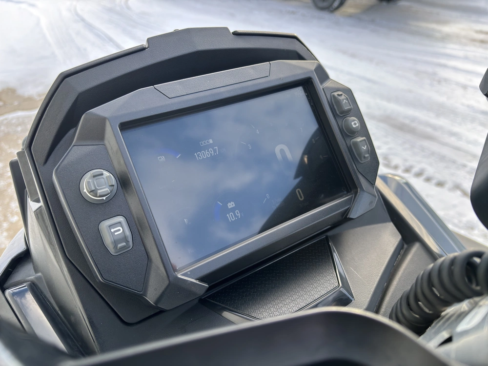 Polaris 850 Indy Vr1 129 2021 alt