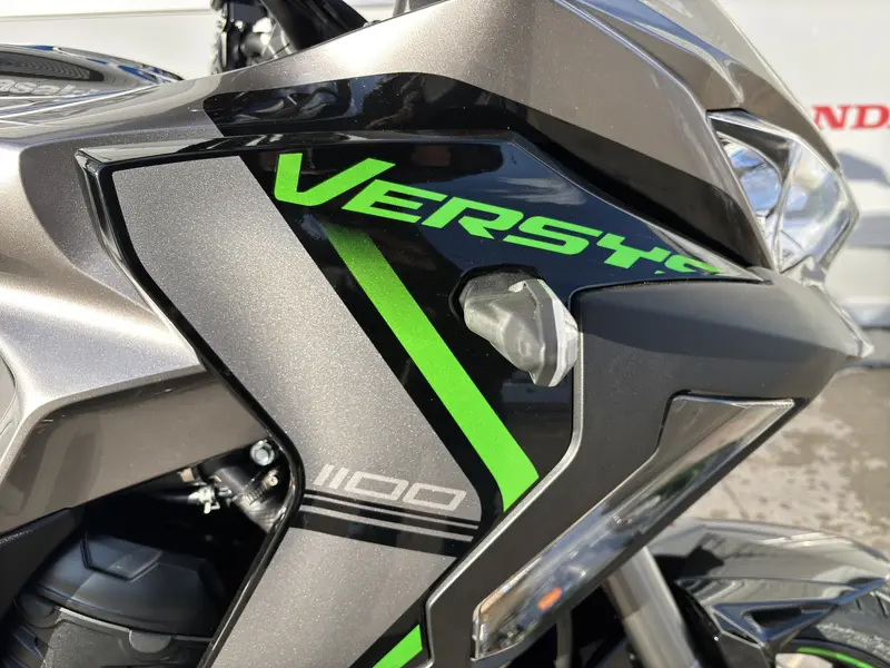 2025 Kawasaki Versys 1100 LT SE