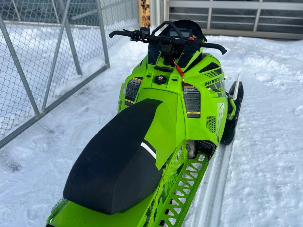 2022 Arctic Cat M8000 Hardcore alt