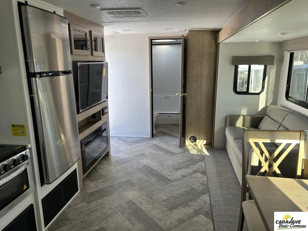 Palomino Solaire 258rbss 2023 alt